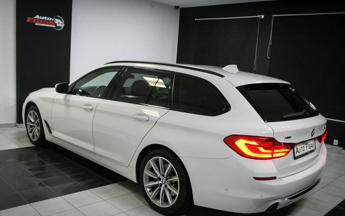 BMW Seria 5 cena 139900 przebieg: 97000, rok produkcji 2018 z Orzysz małe 326